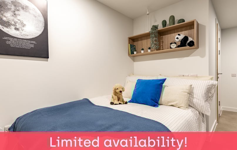 Cozy En Suite, Croft Court, 16 Stokes Croft, St Paul's, Bristol - Image 1